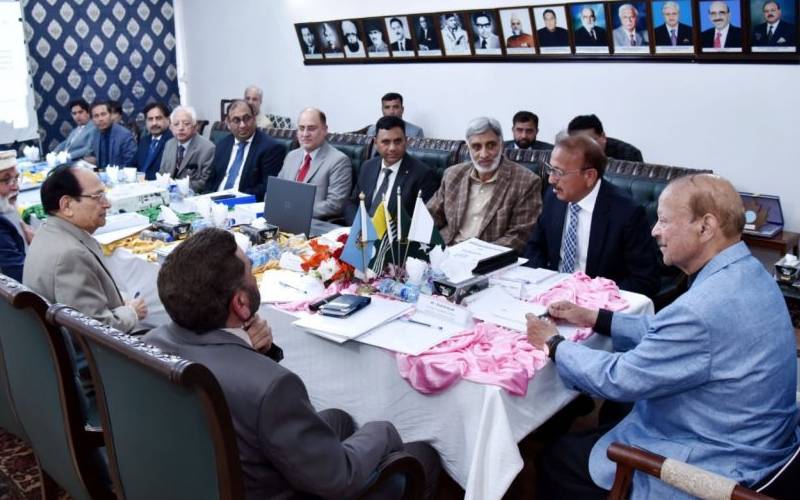  آزاد جموں وکشمیر یونیورسٹی میں عالمی معیار کے مطابق تدریسی عمل کو فروغ دیا جائے، بیرسٹر سلطان محمود چوہدری 