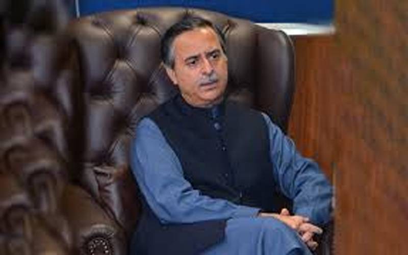 وفاقی وزیر جنید انوار چوہدری کا پورٹ قاسم پر برآمدکنندگان کے چارجز میں 50 فیصد کمی کا اعلان