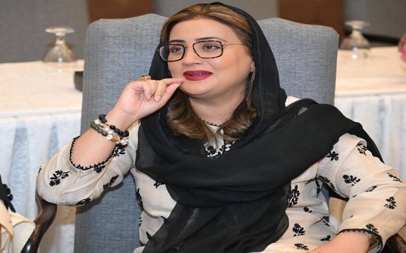 جو شخص نواز شریف کو سیاست سے مائنس کرنے آیا تھا، آج  پارٹی سے مائنس ہوگیا:عظمیٰ بخاری