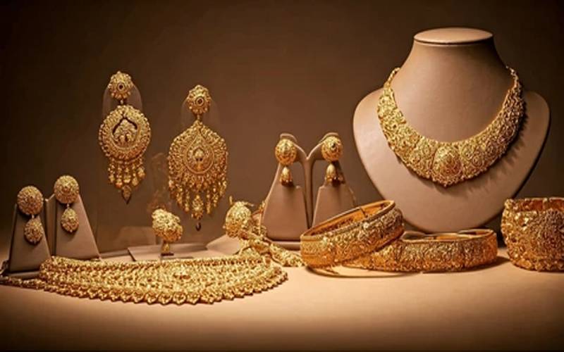 سونے کی عالمی اور مقامی مارکیٹوں میں قیمت مزید بڑھ گئی 