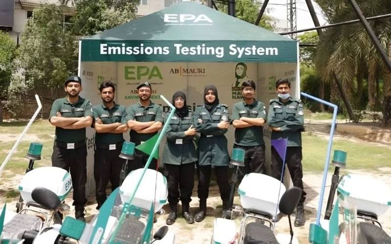گاڑیوں سے مضر دھوئیں کے اخراج کے فری ٹیسٹ کی تاریخ میں ایک بار پھر توسیع 