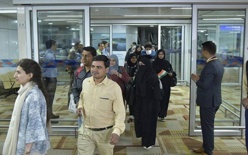 بھارت نے ایران اور اسرائیل سے 4415 طلبہ کو واپس بلا لیا