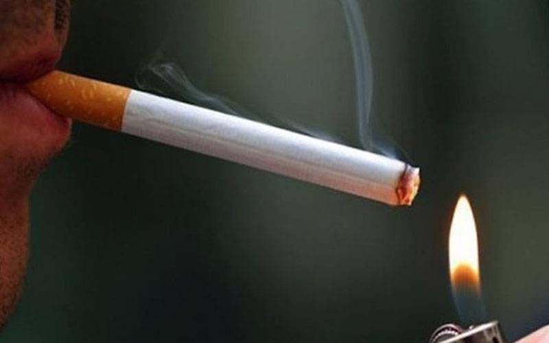 فرانس میں پارکوں، ساحلوں اور بس شیلٹرز میں سگریٹ نوشی پر پابندی عائد