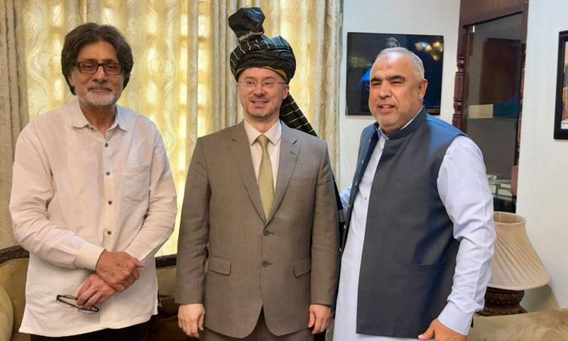 روسی سفیر کی اسد قیصر سے ان کی رہائش گاہ پر  ملاقات