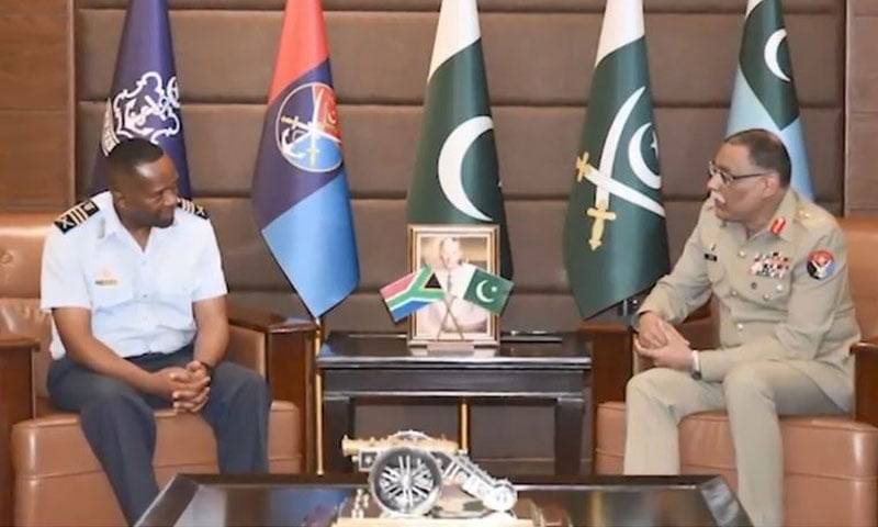 چیئرمین جوائنٹ چیفس جنرل ساحر شمشاد سے جنوبی افریقہ کے ایئرچیف کی ملاقات