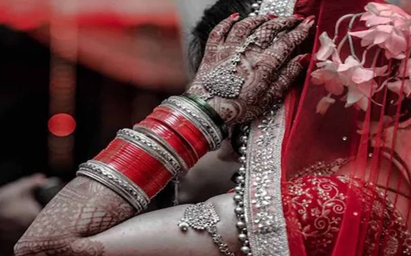  نئی نویلی دلہن نے اپنے چچا سے شادی کرنے کیلئے دولہے کو  مار ڈالا