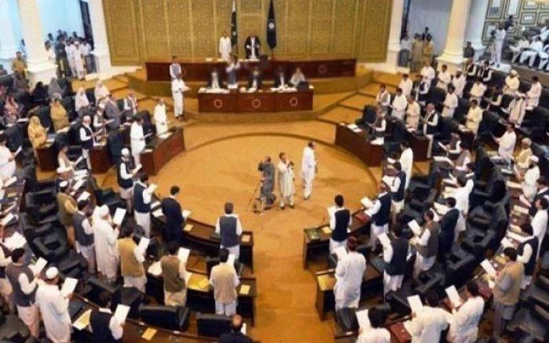 خیبرپختونخوا اسمبلی:سینیٹ کی نشستوں پر تحریک انصاف کی3 سیٹیں کم ہو نے کا امکان 
