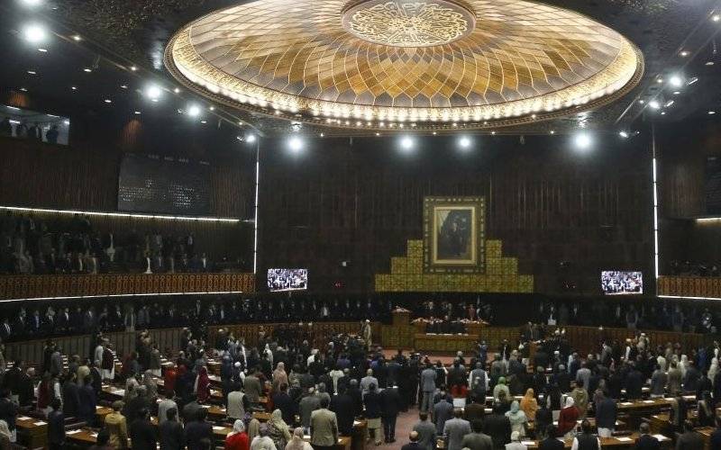 بحال ہونیوالے اراکین  کی تنخواہوں کی ادائیگی  کا فیصلہ قومی اسمبلی کی فنانس کمیٹی کریگی