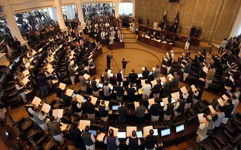 کے پی اسمبلی میں خواتین کی مخصوص نشستوں پرحلف برداری کا معاملہ پھرشدت اختیارکرگیا