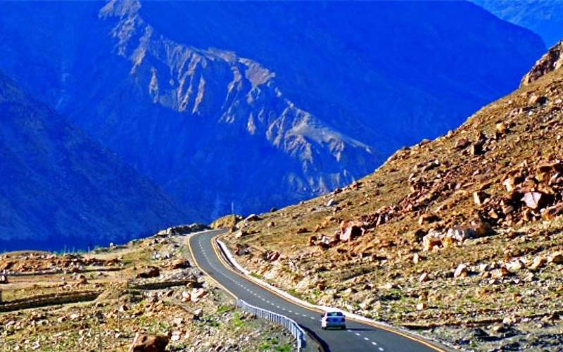 شاہراہ قراقرم  امن و امان کی صورتحال کے پیش نظر  تین روز کیلئے بند