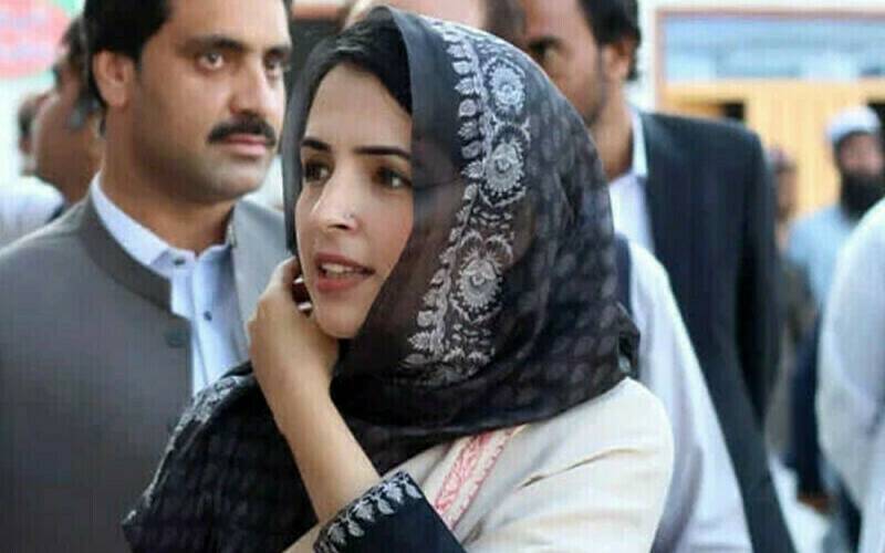 بانی پی ٹی آئی کی ہدایت ہے کہ سینیٹ الیکشن کیلئے کاغذات جمع کراوں: مشال یوسفزئی 