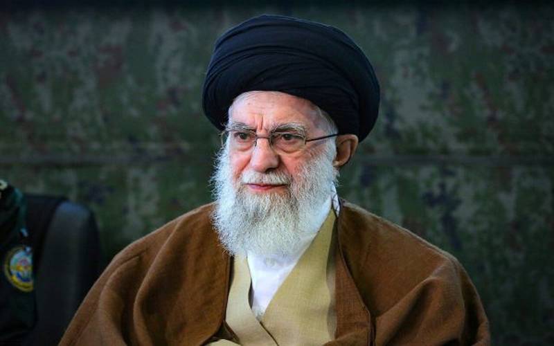 قطر میں امریکی اڈوں پر حملہ معمولی واقعہ نہیں تھا: آیت اللّٰہ علی خامنہ ای  