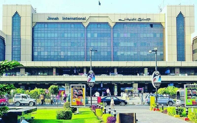 کراچی ایئرپورٹ پر غیر ملکی ایئر لائن کی غلطی کے باعث مسافر آف لوڈ
