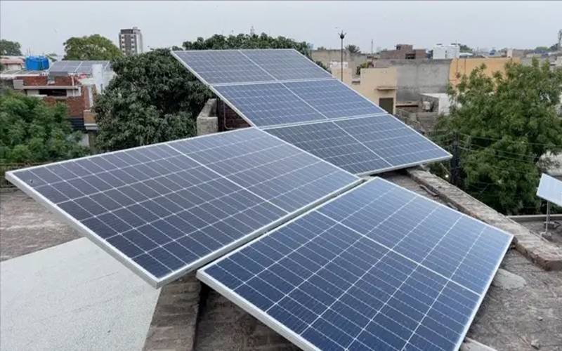 کاروبارنیٹ میٹرنگ ختم، بجلی واپس خریدنے کی نئی شرح طے