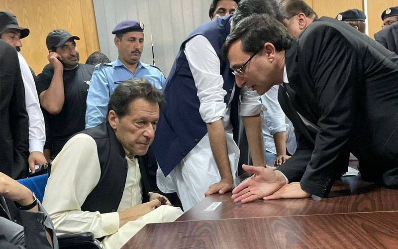 ’معاملہ من و عن عمران خان کے سامنے رکھ دونگا‘بیرسٹرگوہر کارہنماؤں کےاختلافی بیانات پر نوٹس