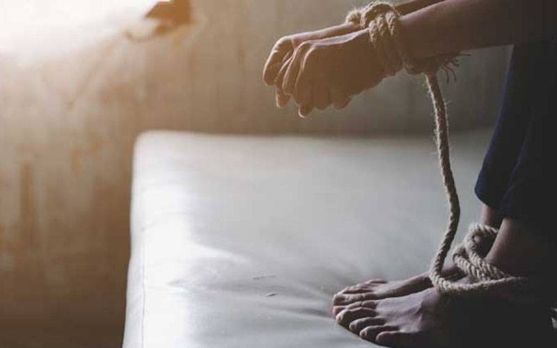 سندر میں خاتون کو تین بچوں سمیت اغوا کر لیا گیا 