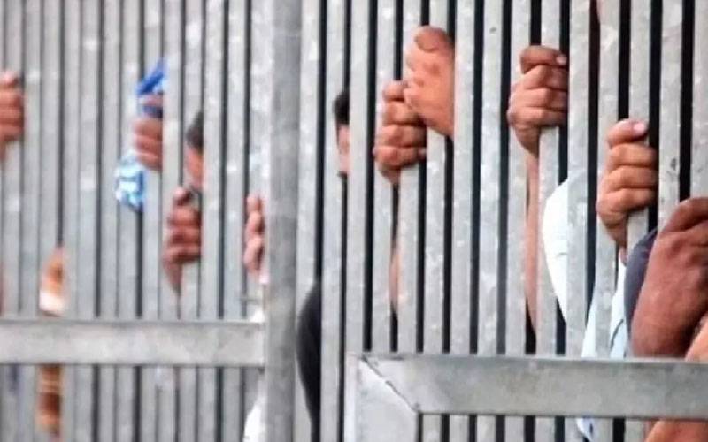 منڈی بہاؤ الدین میں شدید بارشوں کے باعث جیل کی دیوار گر گئی، قیدی دوسری جگہ منتقل