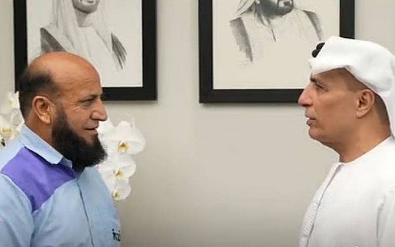 دبئی؛پاکستانی ٹیکسی ڈرائیور کی خوش اخلاقی کے چرچے 