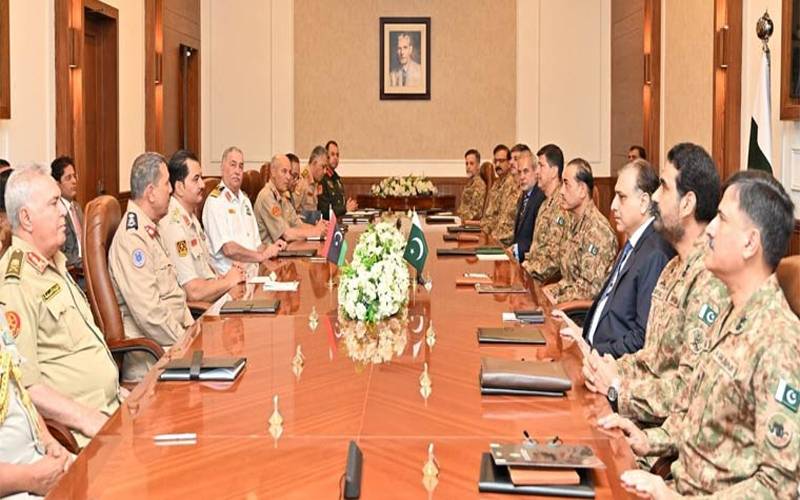 فیلڈ مارشل سے لیبیا کے کمانڈر انچیف کی ملاقات، دفاعی تعاون بڑھانے پر اتفاق