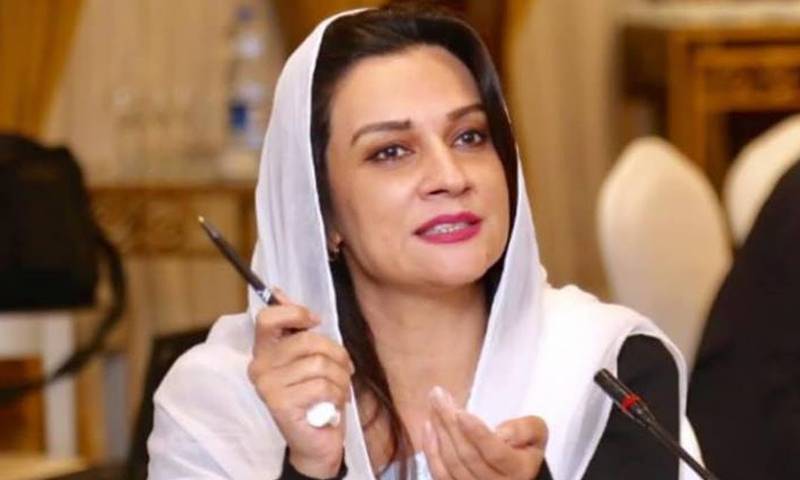 پی ٹی آئی کی ناراض رہنما عائشہ بانو کا سینٹ انتخابات سے دستبردار ی سے انکار