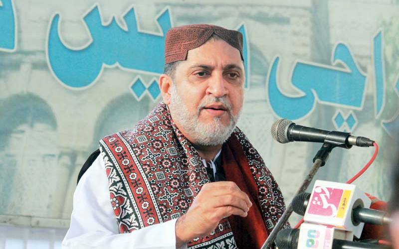 اختر مینگل نجی پرواز سے آف لوڈ، بیرون ملک جانے سے روک دیا گیا