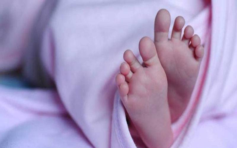 کراچی میں خاتون کے ہاں بیک وقت 5 بچوں کی پیدائش