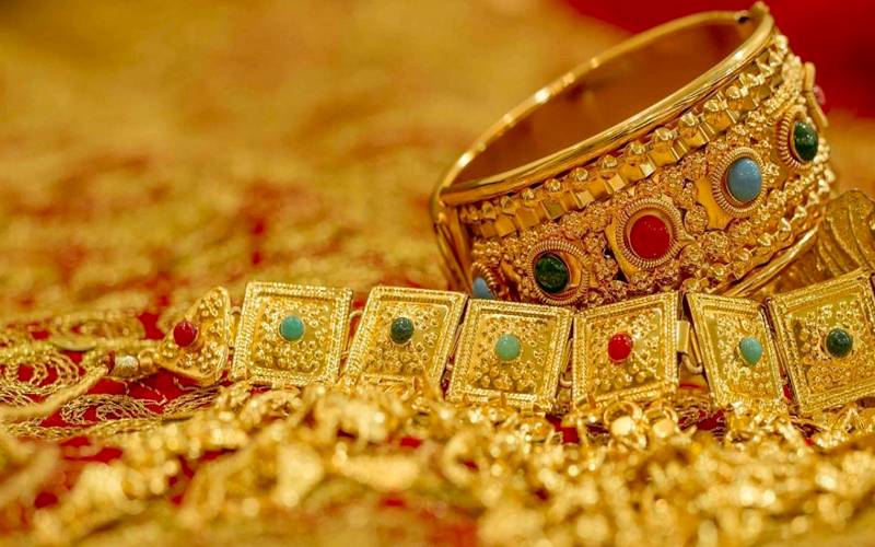 سونا پھر مہنگا،فی تولہ کتنے کاہوگیا؟