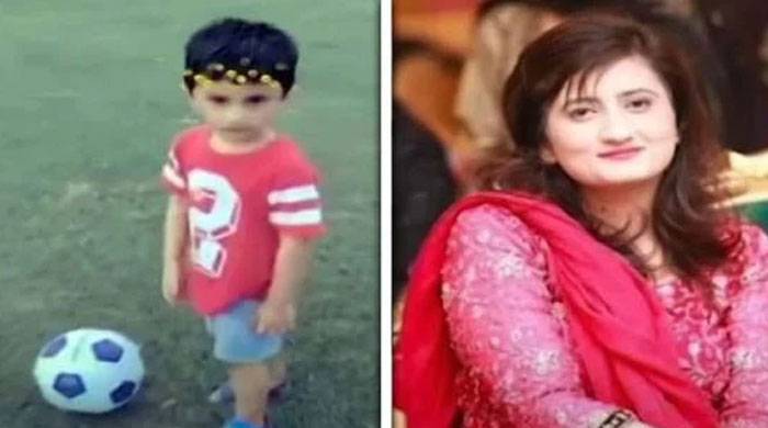 بابوسر ٹاپ سیلاب میں بہہ جانیوالے ڈاکٹر مشعال کے بیٹے کی لاش 3 دن بعد مل گئی 