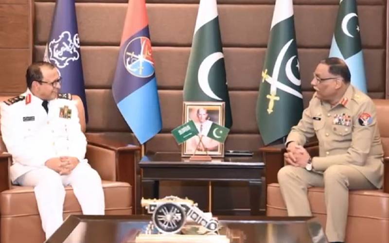 جنرل ساحر شمشاد مرزا سے سعودی نیول چیف کی ملاقات، سکیورٹی امور پر تبادلہ خیال