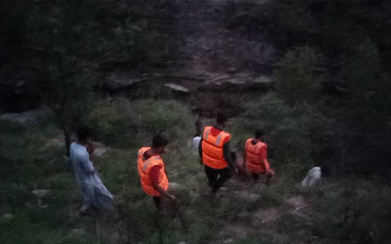 چکوال؛ڈیم کے کنارے ٹک ٹاک بناتے 2نوجوان ڈوب کر جاں بحق 