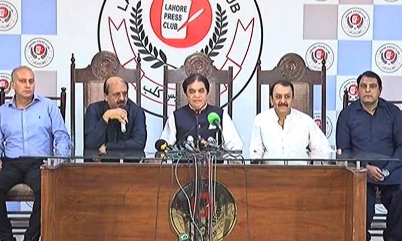 فیلڈ مارشل اور وزیراعظم کی وجہ سے سر اُٹھا کر دنیا میں گھوم رہے ہیں:حنیف عباسی 