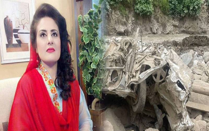 دیامر سیلاب میں فیملی سمیت لاپتہ ہونیوالی نجی ٹی وی اینکر کی گاڑی مل گئی