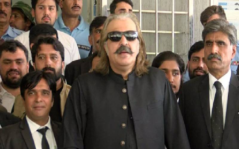 چیلنج ہے  جمہوری طریقے سے حکومت گرا کر دکھاؤ: علی امین گنڈاپور 