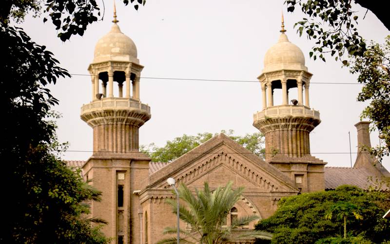 37 ہزار روپے تنخواہ کا نوٹیفکیشن جاری نہ کرنے پرحکام سے جواب طلب