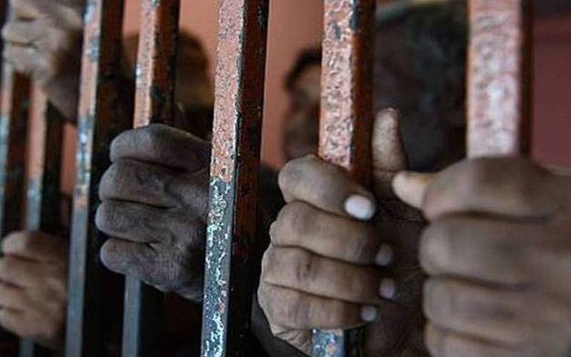  ڈپلیکیٹ چابیاں بنوا کر خالہ کے گھر  سے ہزاروں ریال اور سونا چوری کرنیوالے  2 بھانجے گرفتار