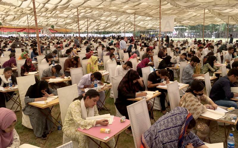میڈیکل و ڈینٹل کالجز میں داخلے کیلئے امتحانی مراکز بڑھانے کا فیصلہ