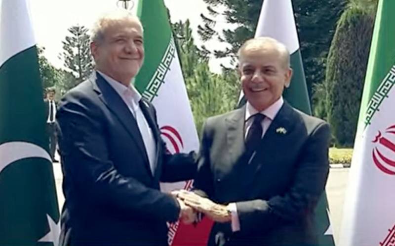 ایرانی صدرمسعود پزشکیان کی وزیراعظم ہاؤس آمد،گارڈآف آنرپیش کیاگیا