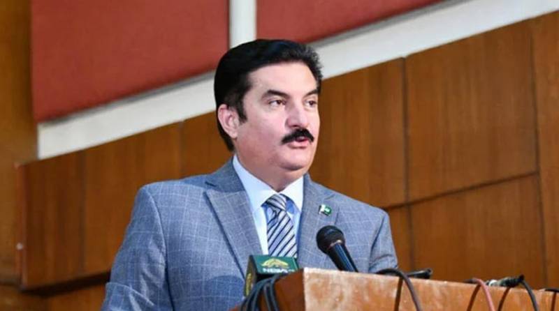 کارکنوں کو چھوڑ کر فرار ہونیوالے وزیراعلیٰ نے ہماری ناک کٹوادی،گورنر خیبرپختونخوا کا گنڈا پور پر طنز