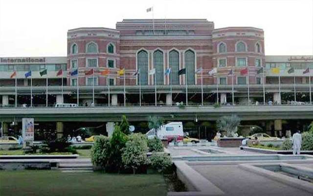 لاہور ایئرپورٹ: کپڑوں میں جذب آئس ہیروئن دبئی سمگل کرنے کی کوشش ناکام