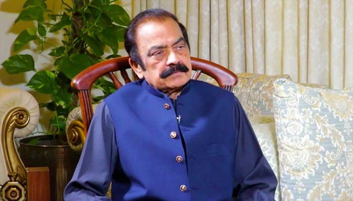 خواجہ آصف کو بیورو کریسی سے متعلق بات نہیں کرنی چاہیئے تھی: رانا ثناءاللہ 