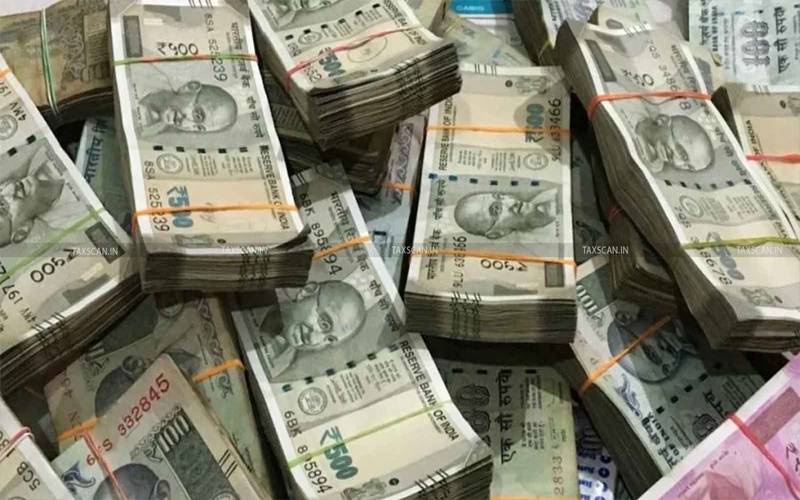مزدور کے اکاؤنٹ میں کھربوں روپے  نےکھلبلی مچادی 