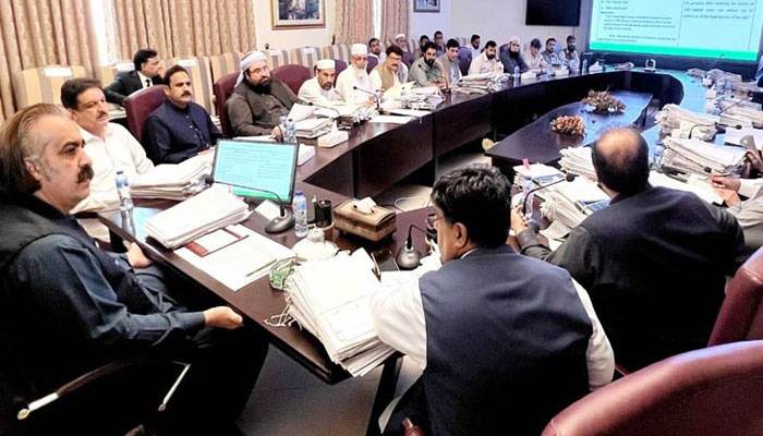 باجوڑ سے نقل مکانی کرنے والے فی خاندان کو 50 ہزار روپے دیے جائیں گے