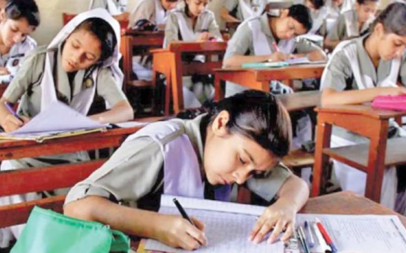 پرائیویٹ سکولوں کی فیسوں میں اضافے کا اقدام لاہور ہائیکورٹ میں چیلنج 