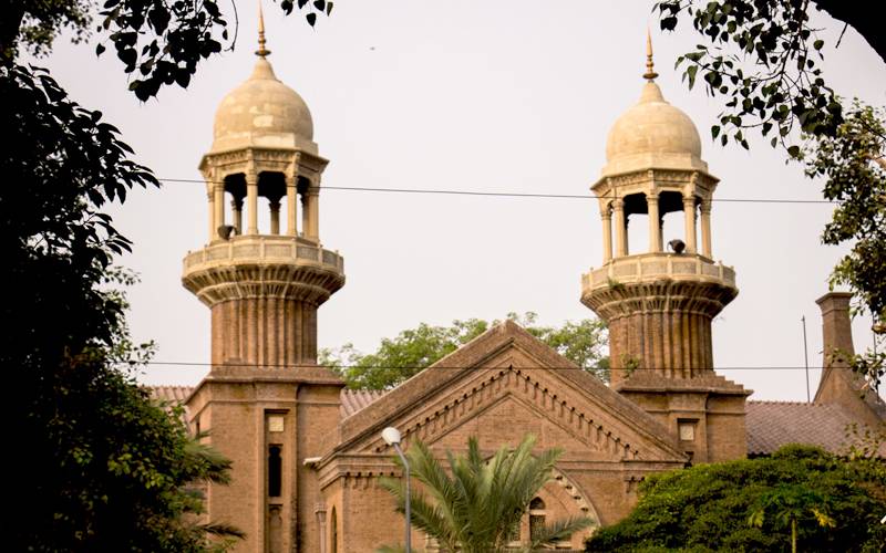 تین سابق اراکین اسمبلی کی نا اہلی کے خلاف درخواستوں پر نوٹس جاری