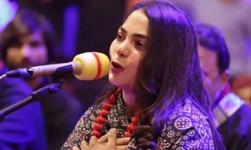 حج و عمرہ کرکے آؤ تو طعنے ملتے ہیں: صنم ماروی