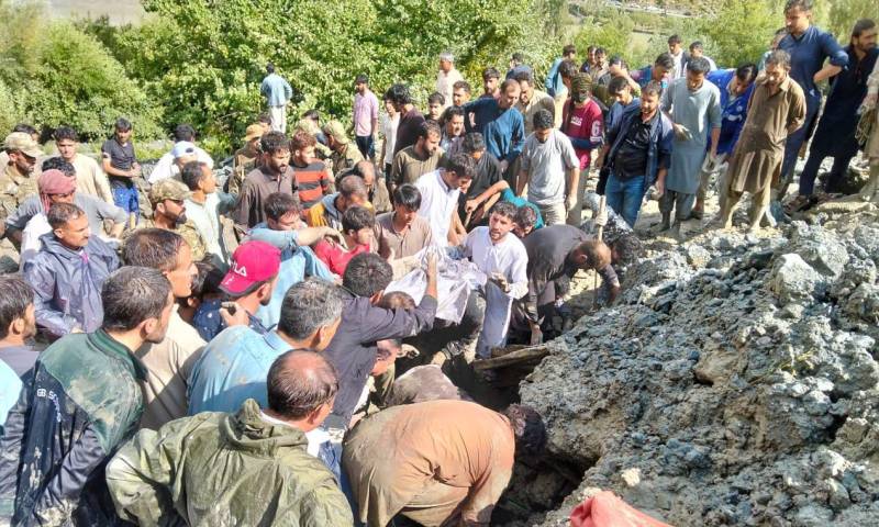 گلگت ،گوپس خلتی میں تباہ کن سیلاب ،7 افراد سیلابی ریلے میں بہہ گئے