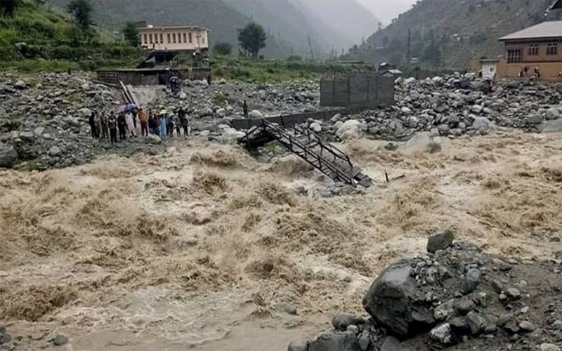   بارشوں، سیلاب، لینڈ سلائیڈنگ،  گلیشیائی جھیلیں پھٹنے سے  تباہی،200سے زائد افراد جاں بحق  