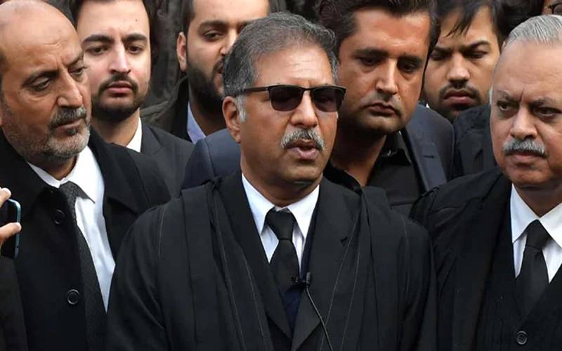 ضمنی انتخابات کے بائیکاٹ کا فیصلہ حتمی نہیں: سینیٹر علی ظفر 
