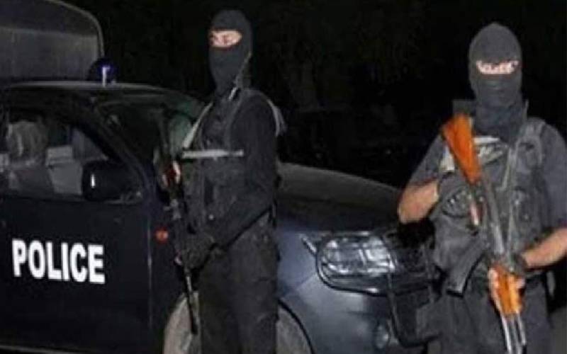 ڈیرہ اسماعیل خان  میں دہشتگردوں کا حملہ، پولیس کی جوابی فائرنگ سے ایک  دہشتگرد ہلاک