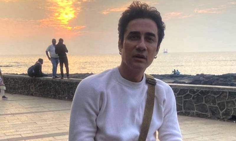 عامر خان کے بھائی فیصل خان نے خاندان سے تعلق ختم کرنے کا اعلان کر دیا